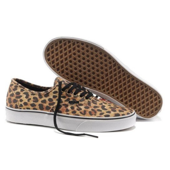 Foto sepatu shop vans leopard