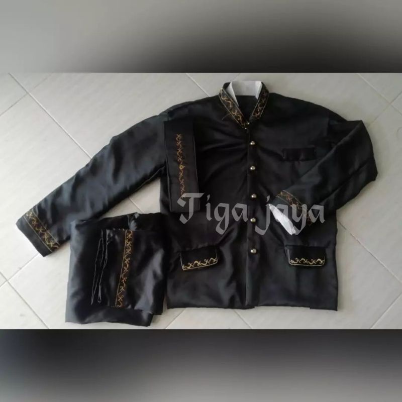 Jual PIHAK PERTAMA READY Beskap Basofi Bordir Peci | Shopee Indonesia