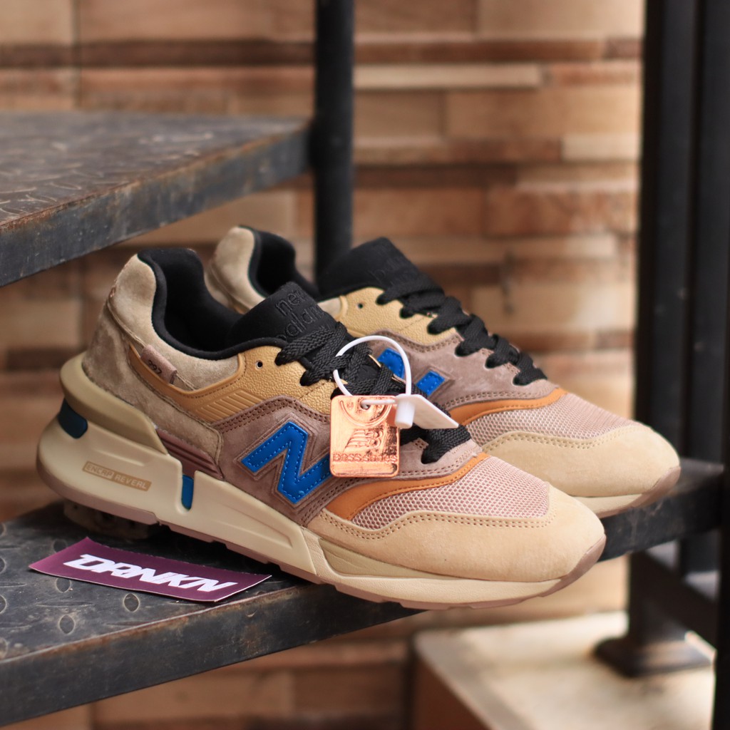 Sepatu NB 997s Fusion Kith X Nonnative Brown Beige