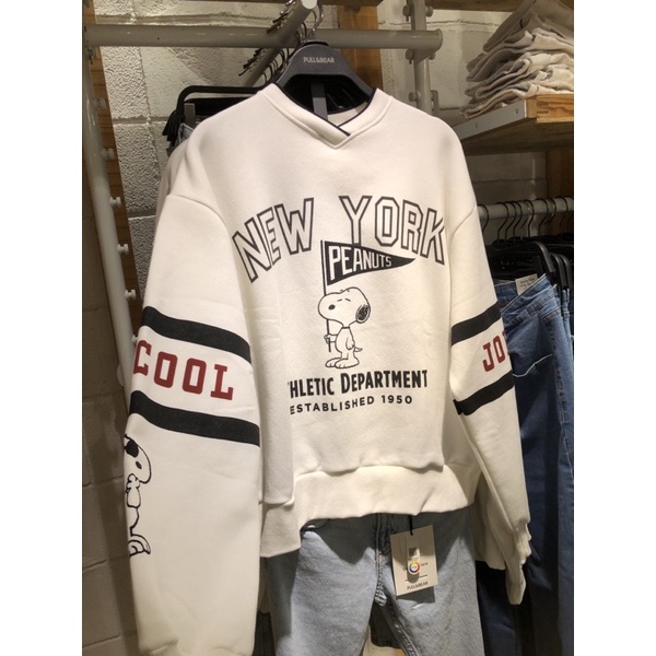 sweater snoopy wanita pull bear