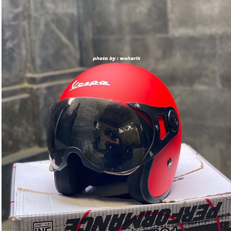 Jual helm vespa retro merah ferari visor Shopee Indonesia