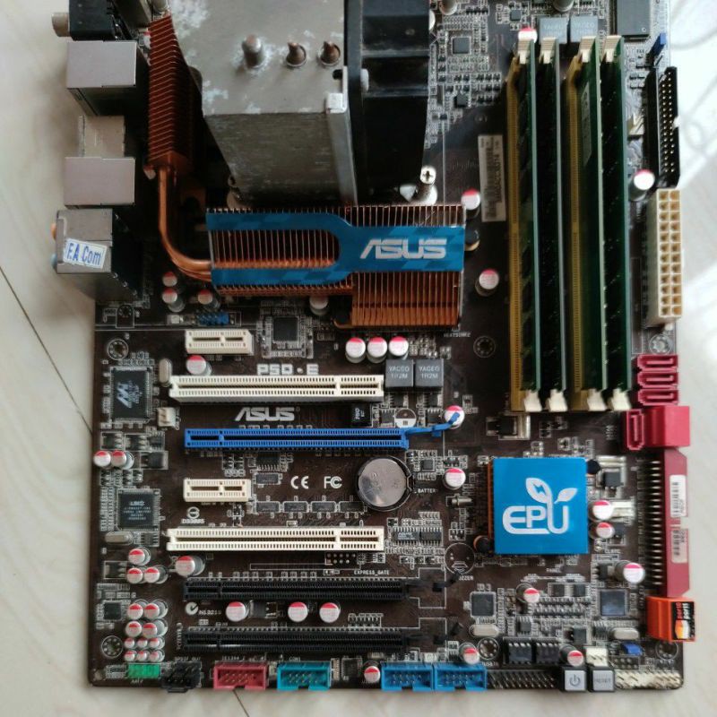 Carte mère Asus P5Q Turbo P45 LGA775 ATX
