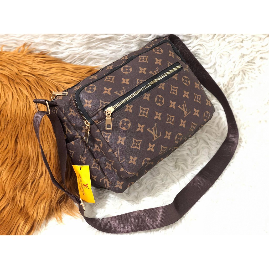 Jual Slingbag Louis Vuitton Impor / Tas Selempang LV Wanita Murah