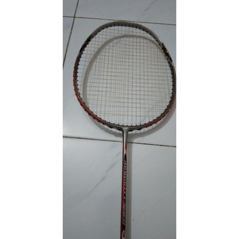 YONEX ほど近い armortec 500