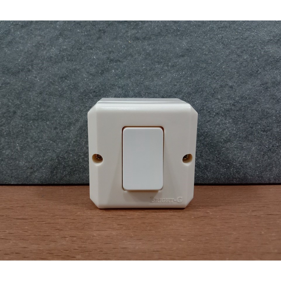 Jual SAKLAR SINGLE TEMPEL OUTBOW / SAKLAR ENGKEL OB / ON OFF LAMPU ...