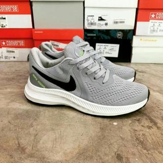 Nike hotsell vomero 19