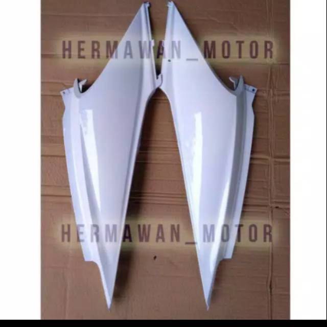 Jual Body samping Honda beat karbu warna putih | Shopee Indonesia