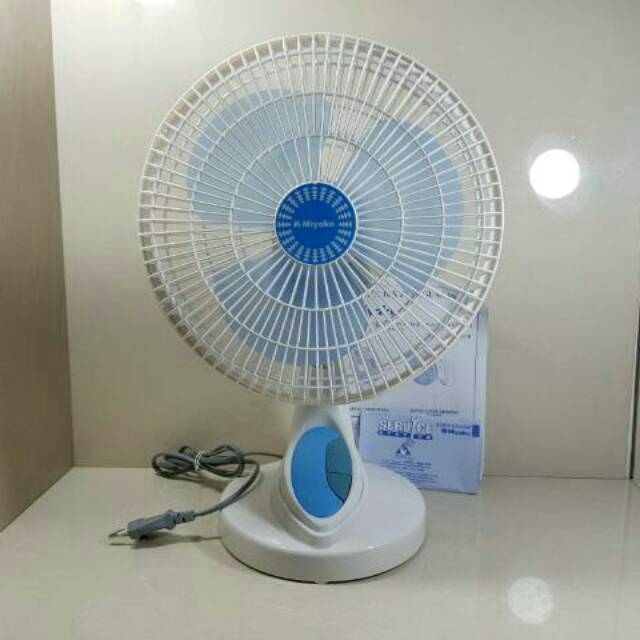 Jual KIPAS ANGIN MEJA MIYAKO / DESK FAN MIYAKO KAD-927 B 9'' | Shopee ...