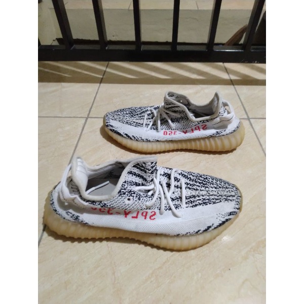 adidas gazelle silver green womens Yeezy Boost 350 V2 'Zebra' 2022/2023 – Imperial edge main image 0