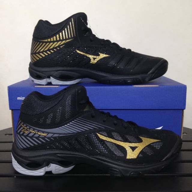 Harga sepatu shop mizuno lightning z4