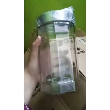 Penyimpanan Sambal dalam Stoples Kaca