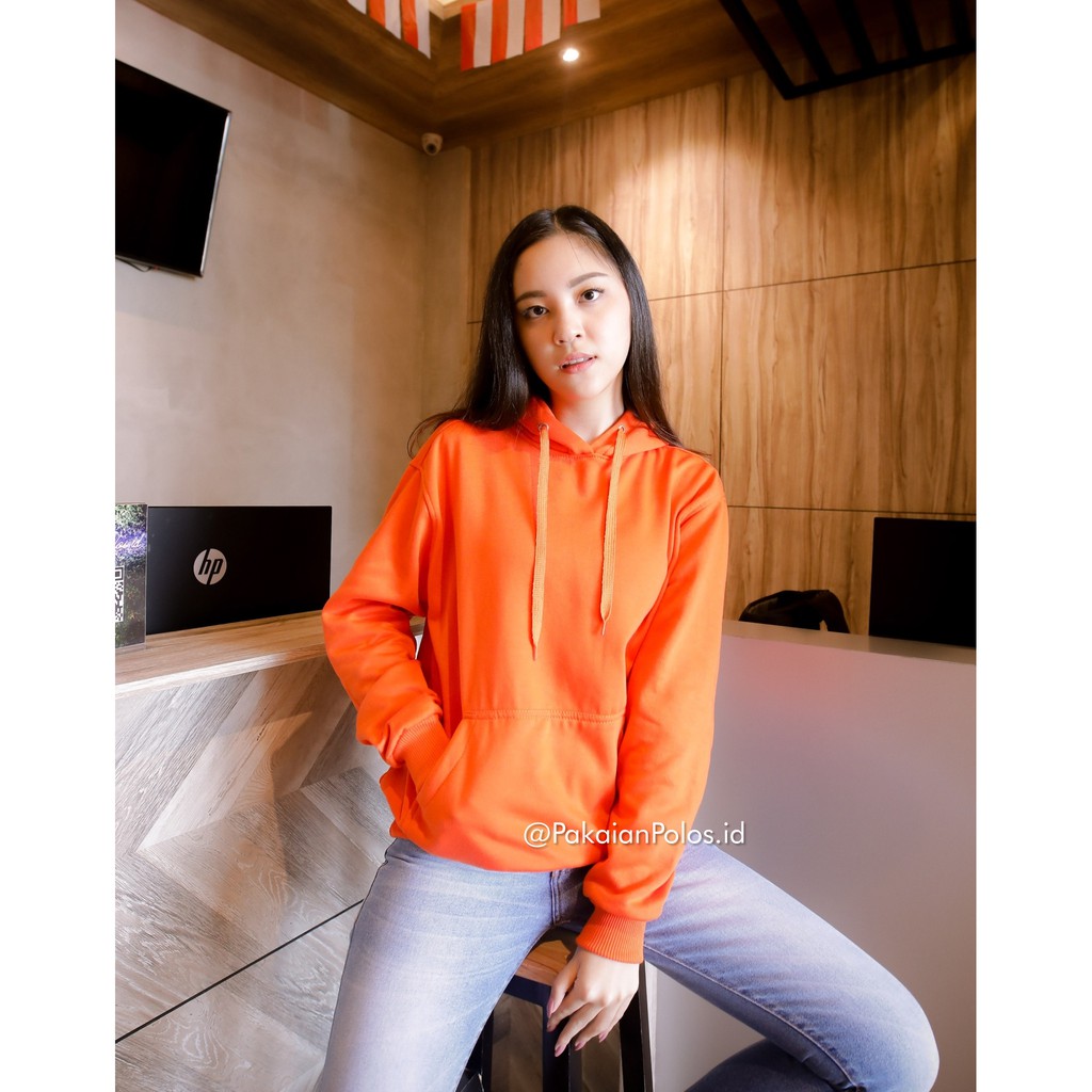 Hoodie on sale warna orange