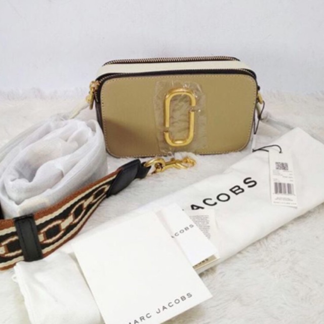 Jual MARC JACOBS SNAPSHOT CAMERA | Shopee Indonesia