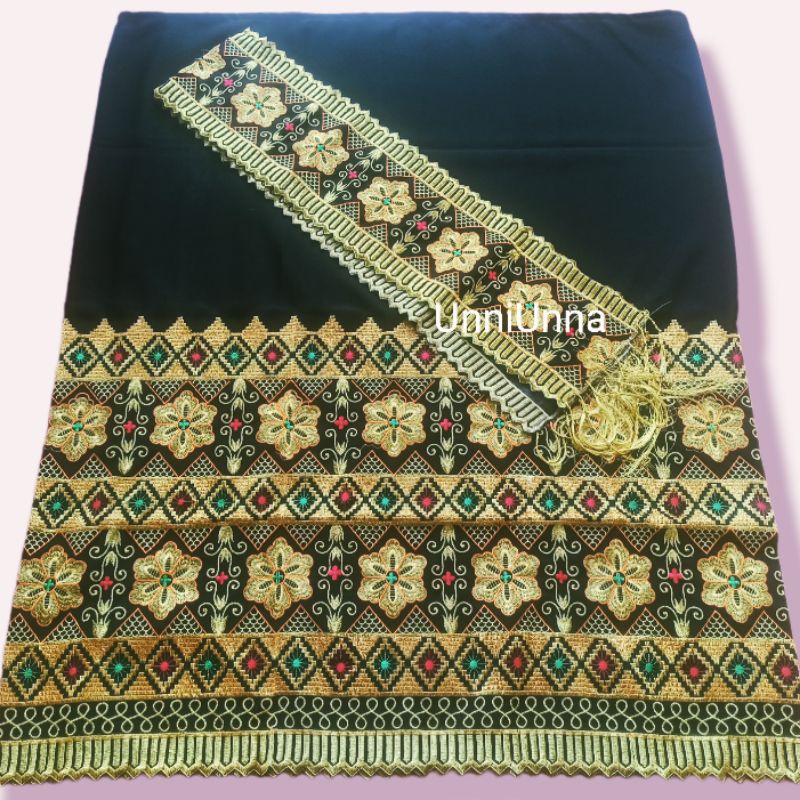 Jual Tapis Antik Nan Cantik Bordir Tingkat Kain Hitam Gold Songket