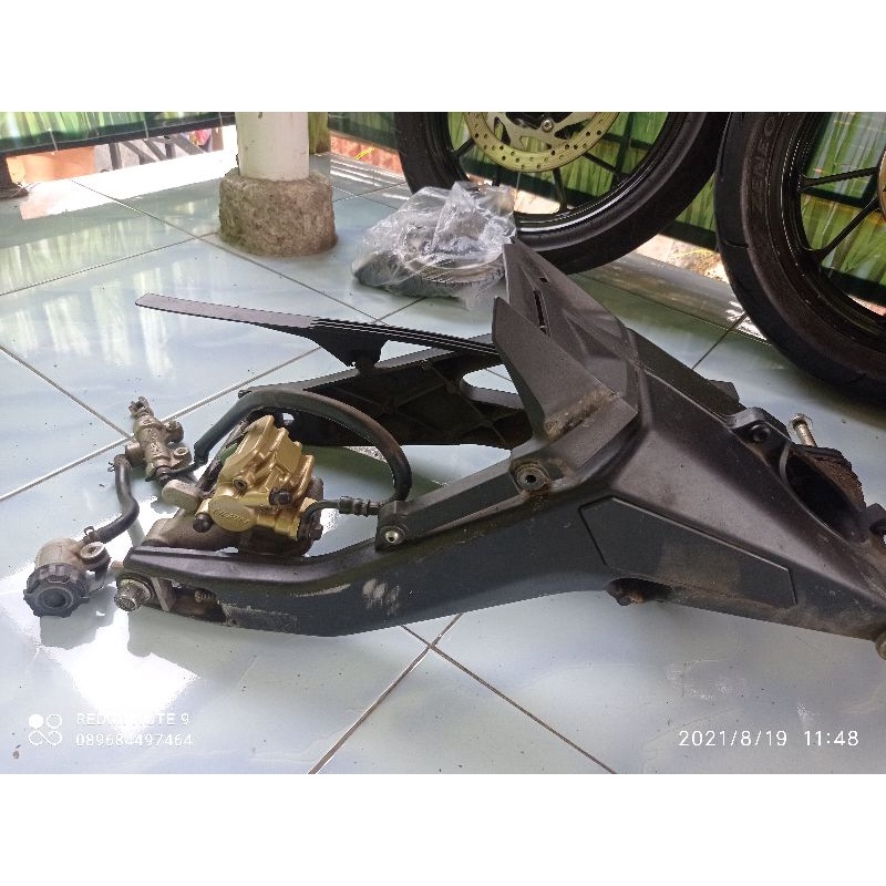 Jual swing arm seat pengereman r15 v3 original copotan Shopee Indonesia