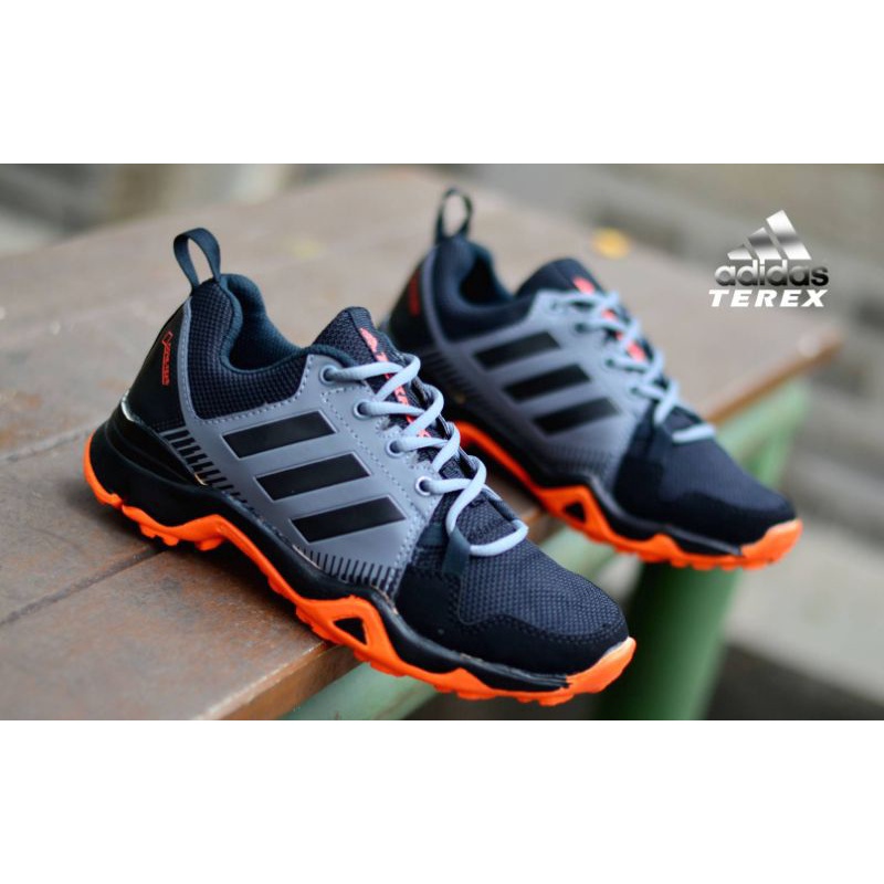 DIPAKAI-TENTARA-POLISI-TNI-POLRI-POLDA-PDH-KUAT-2018-Ba L5W6A 