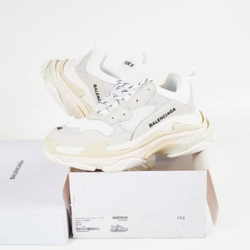 balenciaga speed trainer with laces