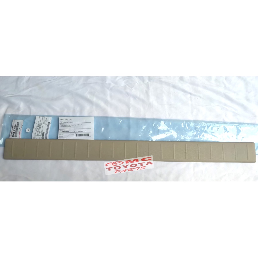 Jual Sill Plate List Plate Bagasi Belakang Avanza Xenia 67935BZ020A0
