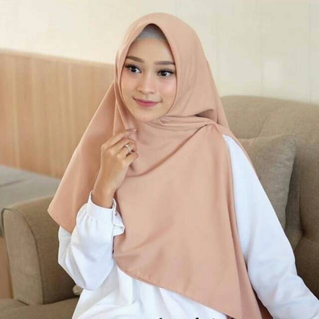 jual-130x130-hijab-jilbab-wolfis-segi-empat-jumbo-shopee-indonesia