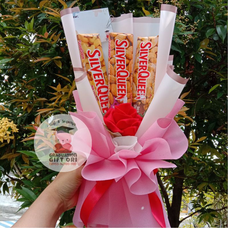 buket silverqueen.. #kreasivalentine #buketcoklat #silverqueen