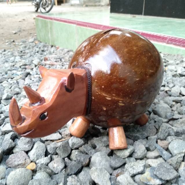 Jual Celengan Batok kelapa bentuk Badak | Shopee Indonesia