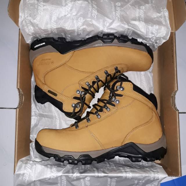 Sepatu Hi Tec Altitude OX