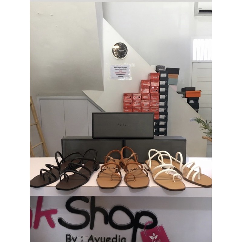 Toko sandal sale