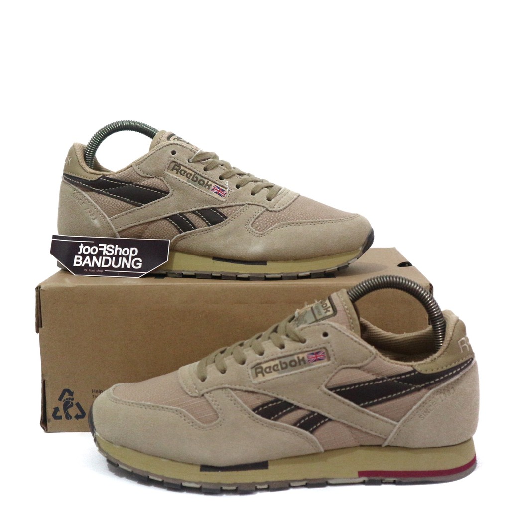 Jual sepatu sales reebok classic