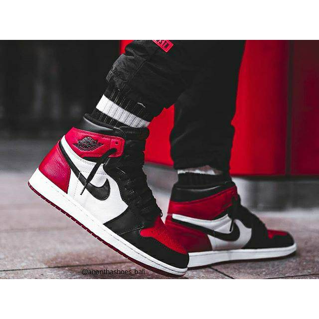 bred toe travis scott