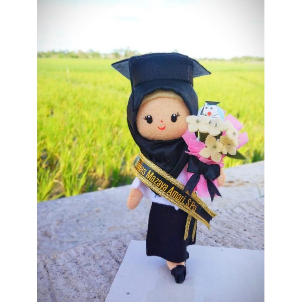 Jual wisuda giftgraduation bonekawisuda hadiahwisuda Kadokelulusan ...