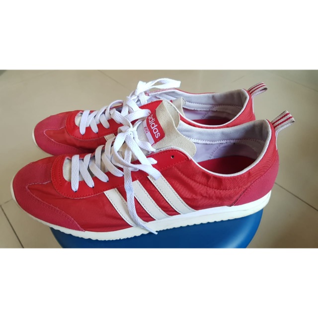 Sepatu hotsell adidas jog