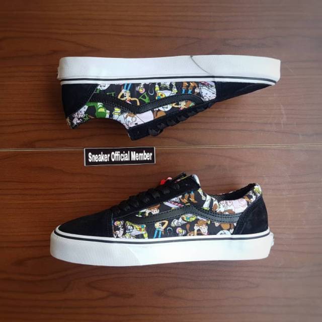 Harga vans toy story di indonesia best sale