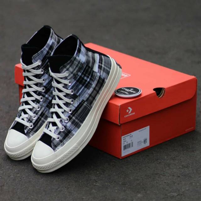 Jual Sepatu Sneakers Pria CONVERSE Chuck 70 High Twisted Prep