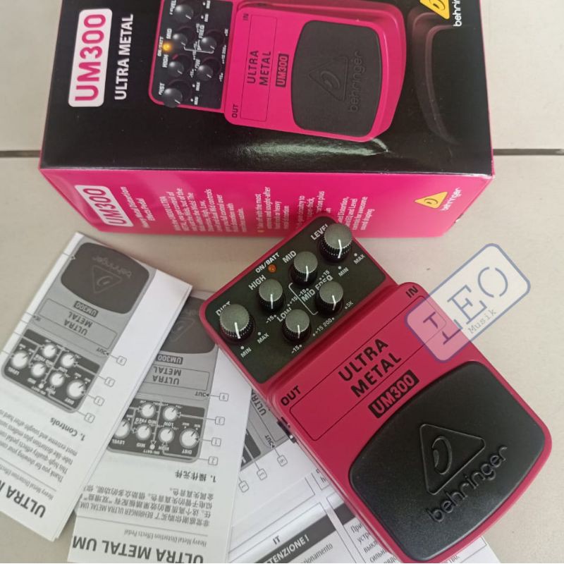 Jual BEHRINGER GUITAR EFFECT UM 300 UM300 ULTRA METAL PEDAL EFEK ...