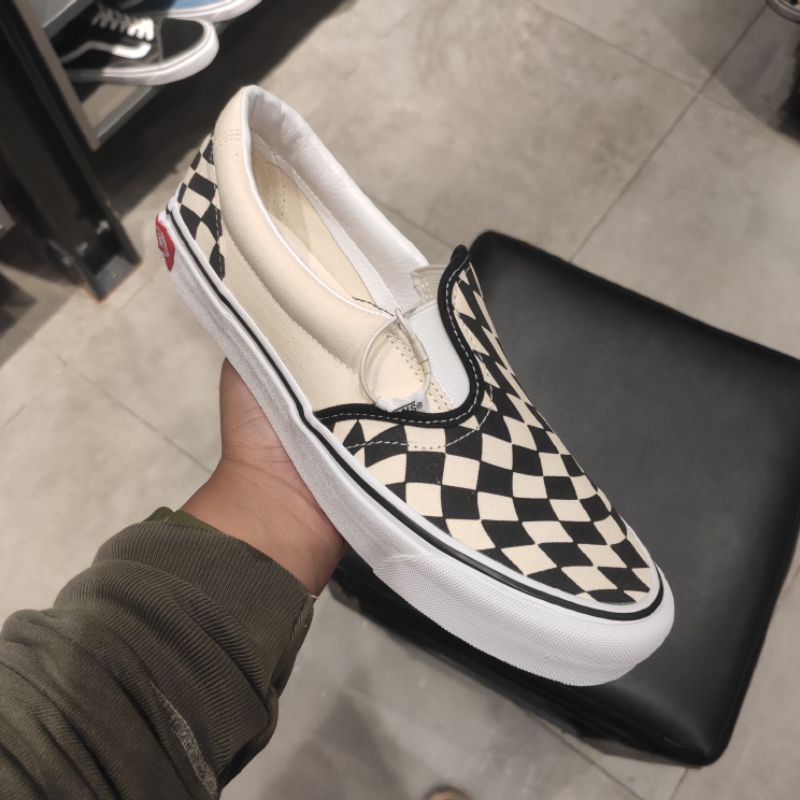 Vans checkerboard discount slip on harga