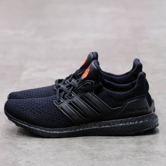 Ultra boost clearance triple black indonesia