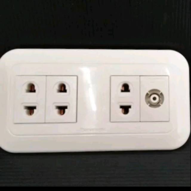 Jual Stop kontak panasonic 3gang 3 gang plus soket tv inbow putih ...