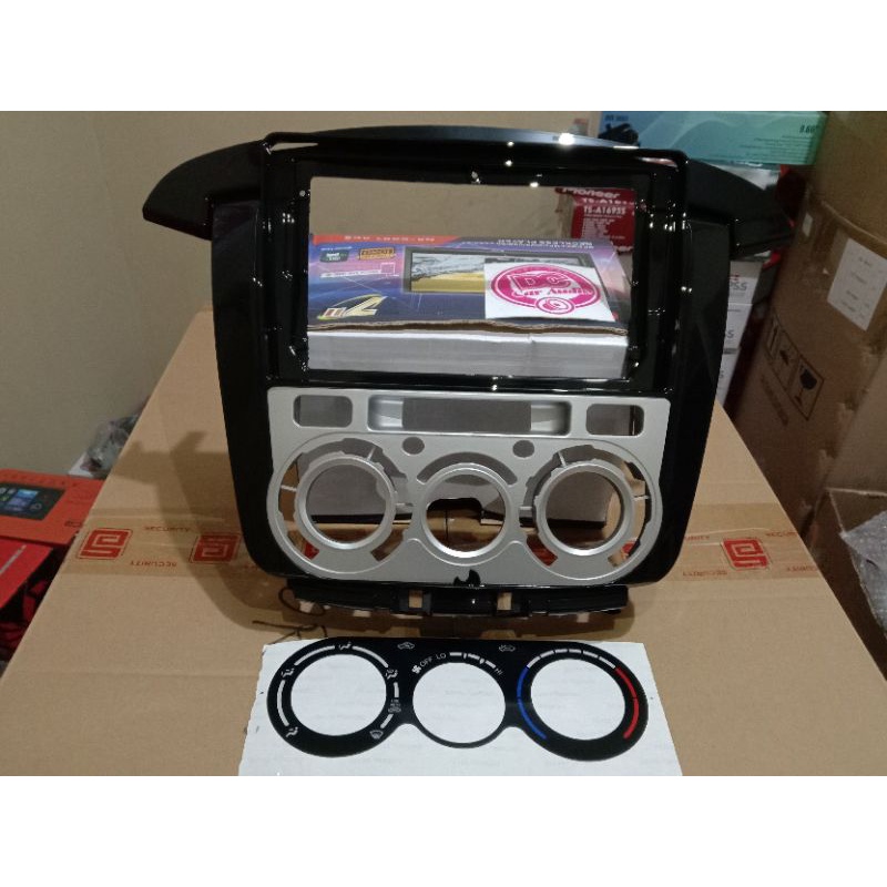 Jual Frame Head Unit android Innova 2012 Up Digital & Manual 9inch ...
