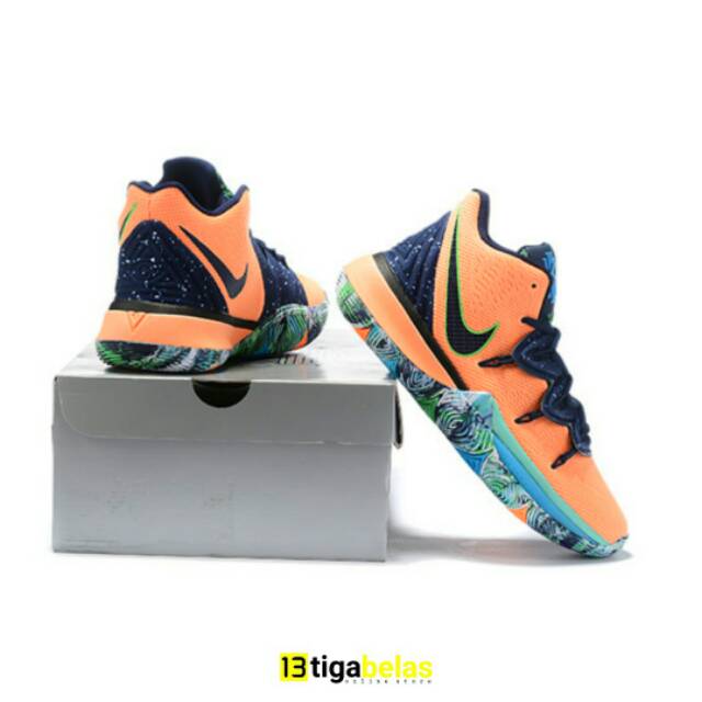 Kyrie 5 alternate ufo hotsell