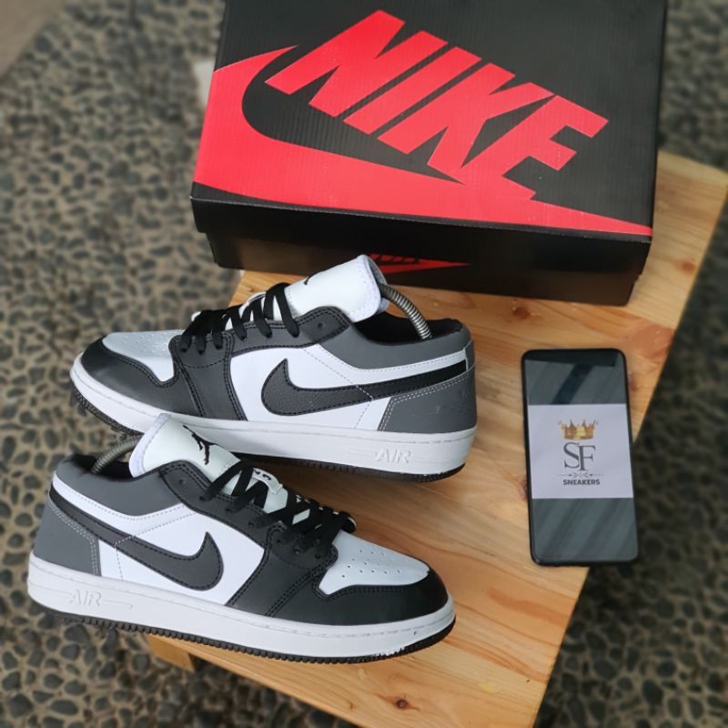 Jual Nike Dunk Low Terlengkap & Harga Terbaru Oktober 2023