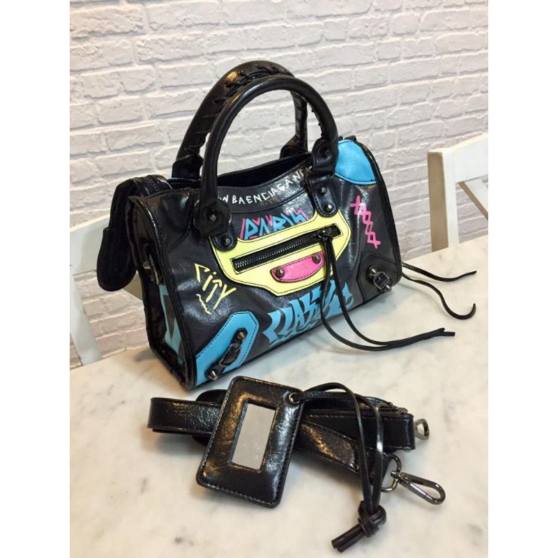 Tas balenciaga hot sale graffiti