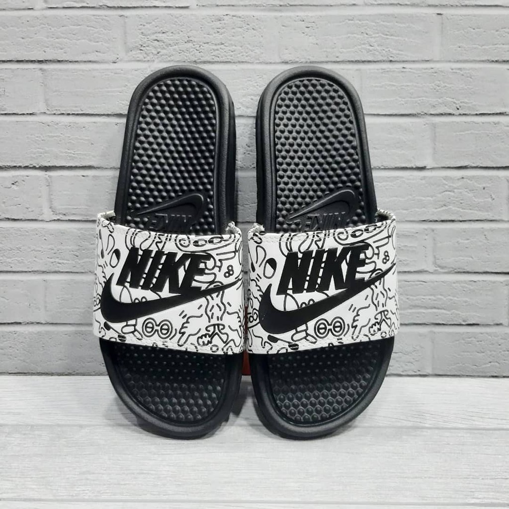 Sandal slip store on nike