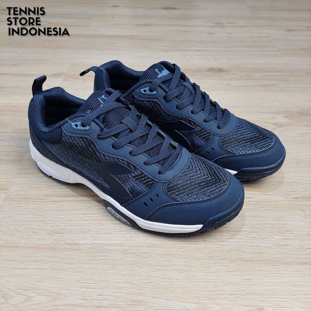 Sepatu tenis diadora store original