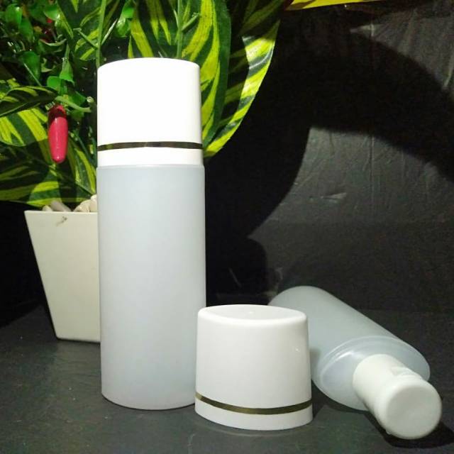 Jual BOTOL PUTRI 100ML NATURAL OUTER CAP LIST GOLD | Shopee Indonesia
