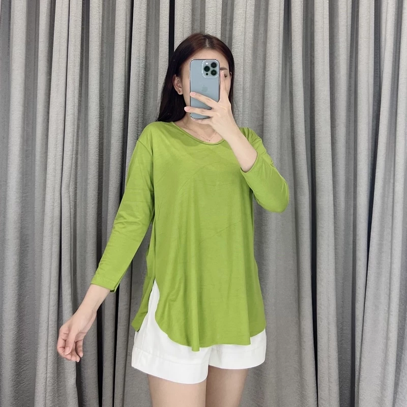 Gambar 4 Kaos Oversize Wanita Adem Banget – Kaos Jumbo Lengan 7/8 Spandek Rayon Stretch & Nyaman