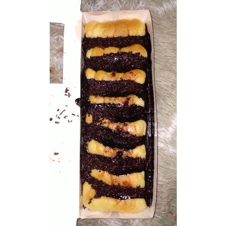 Jual roti sisir full coklat isi 8 ready setiap hari kamis | Shopee ...