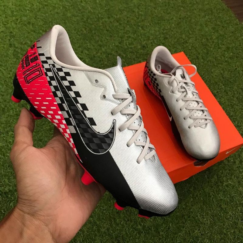 sepatu bola nike vapor 13 academy
