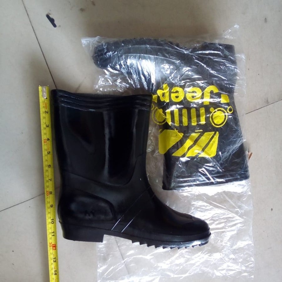 Jual Sepatu Boat Karet Pendek Sepatu Kerja Proyek Anti Air Sepatu Karet Hitamsepatu Boot