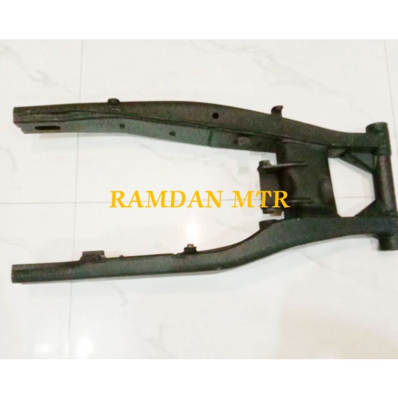 r25 swing arm