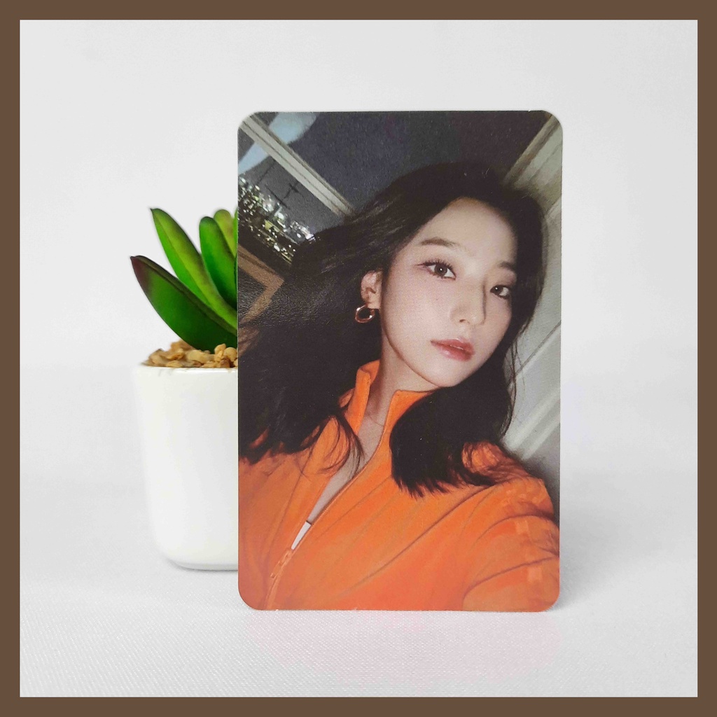 Jual FROMIS_9 SAEROM MIDNIGHT GUEST PHOTOCARD JEWEL VERSION | Shopee